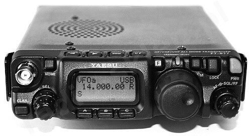 YAESU FTー817ND YAESU FT-817 ND radiotelefon amatorski przenośny QRP 5W HF